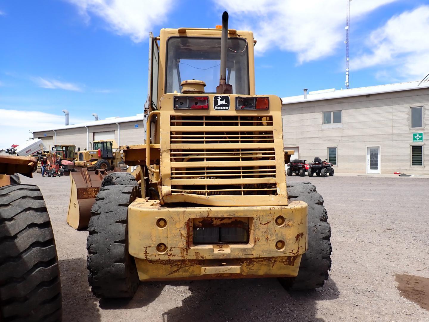 ./imagenes/INVOICE/2019/16696/CARGADOR FRONTAL JOHN DEERE_444H (6).JPG